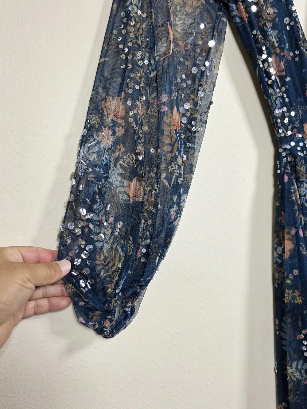 LEENA FOR MAC DUGGAL BLUE FLORAL GOWN SIZE 8 MSRP $598